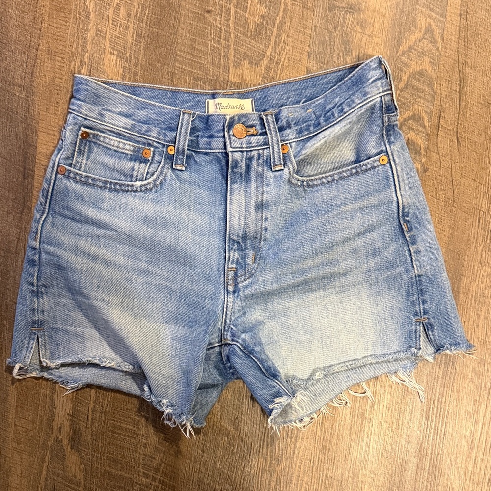 Madewell High Rise Frayed Hem Denim Shorts Size 25 NWOT